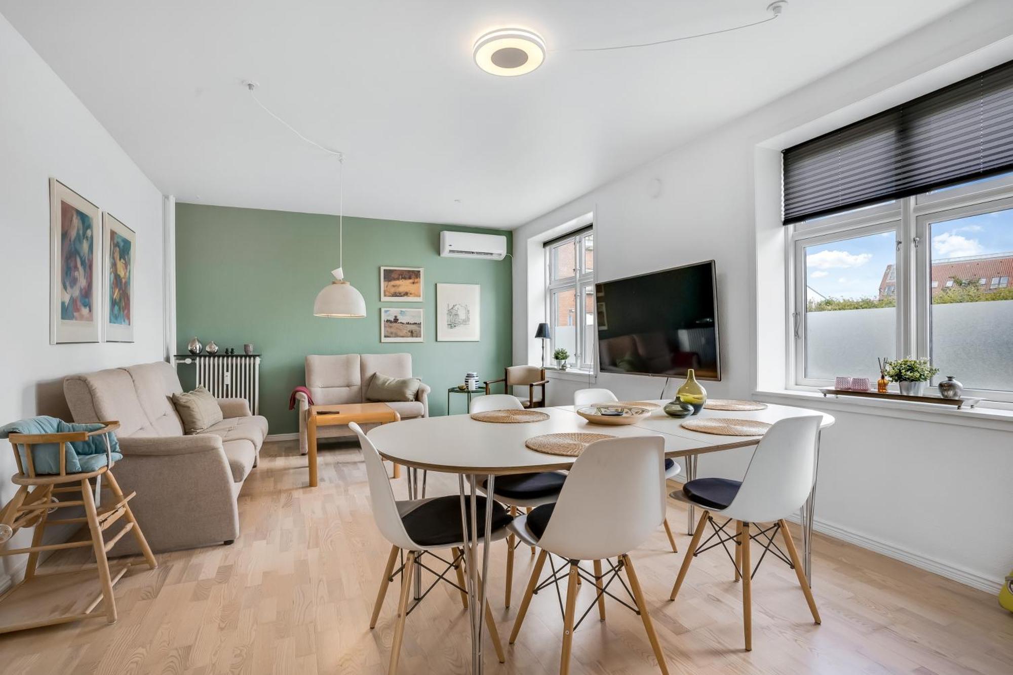 Apartment In Central โฮลสเตโบร ภายนอก รูปภาพ